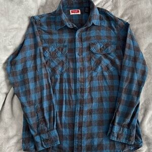 Wrangler Men's Blue and Gray Checkered Shirt